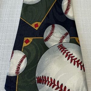 Baseball tie